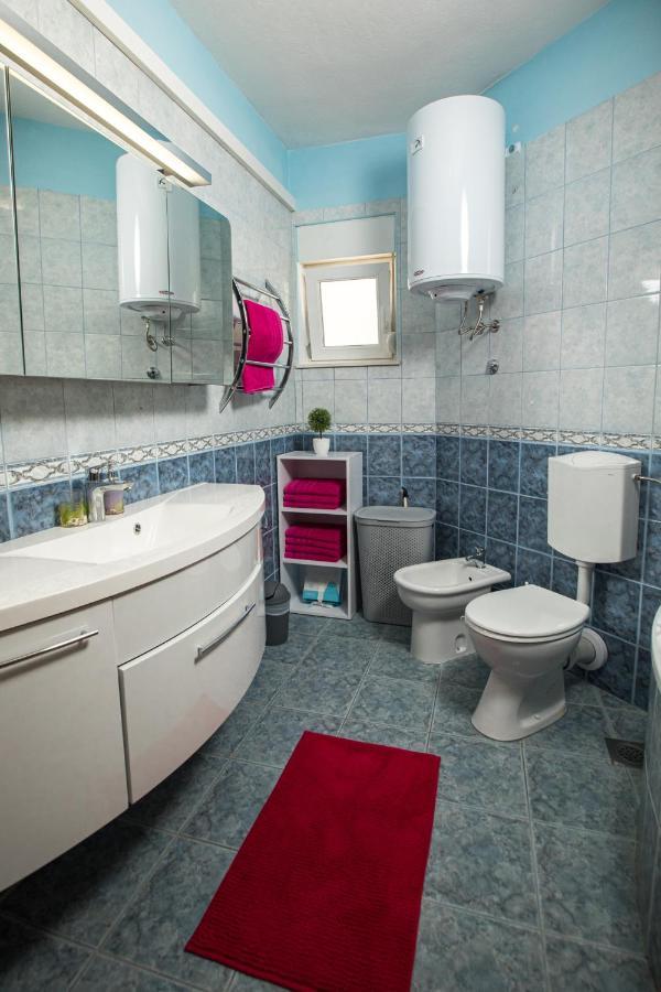 3 Bedrooms Apartman Dmt Kaštela Buitenkant foto