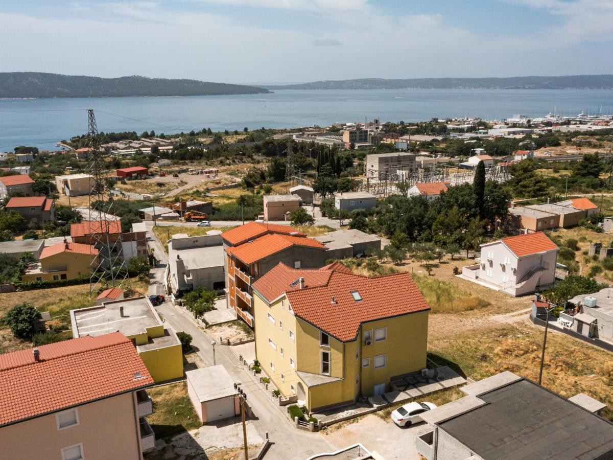 3 Bedrooms Apartman Dmt Kaštela Buitenkant foto
