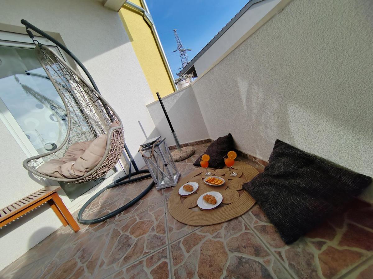 3 Bedrooms Apartman Dmt Kaštela Buitenkant foto