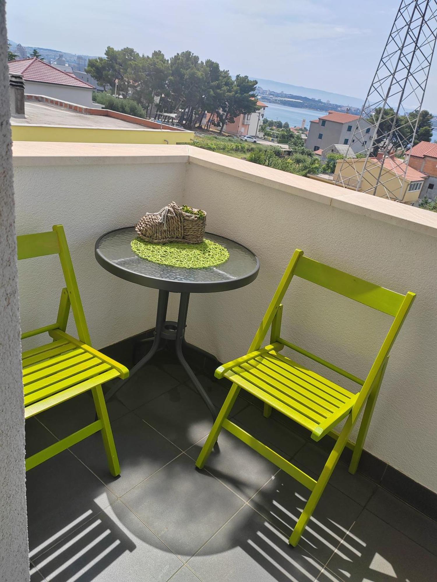 3 Bedrooms Apartman Dmt Kaštela Buitenkant foto